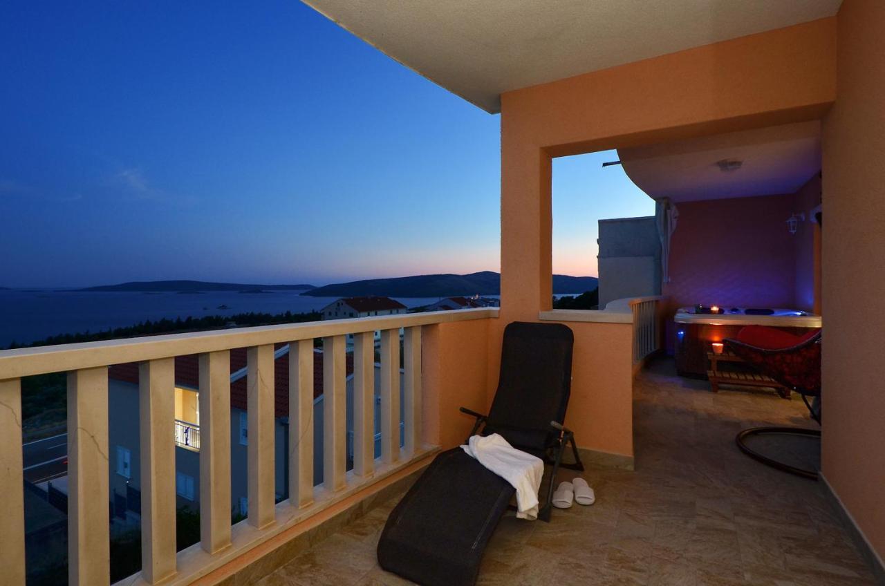 Apartment Elza Trogir Eksteriør bilde